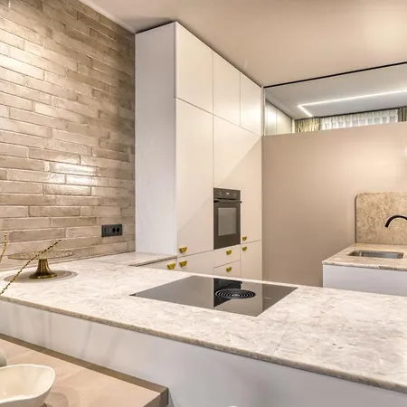 Apartment Meranis